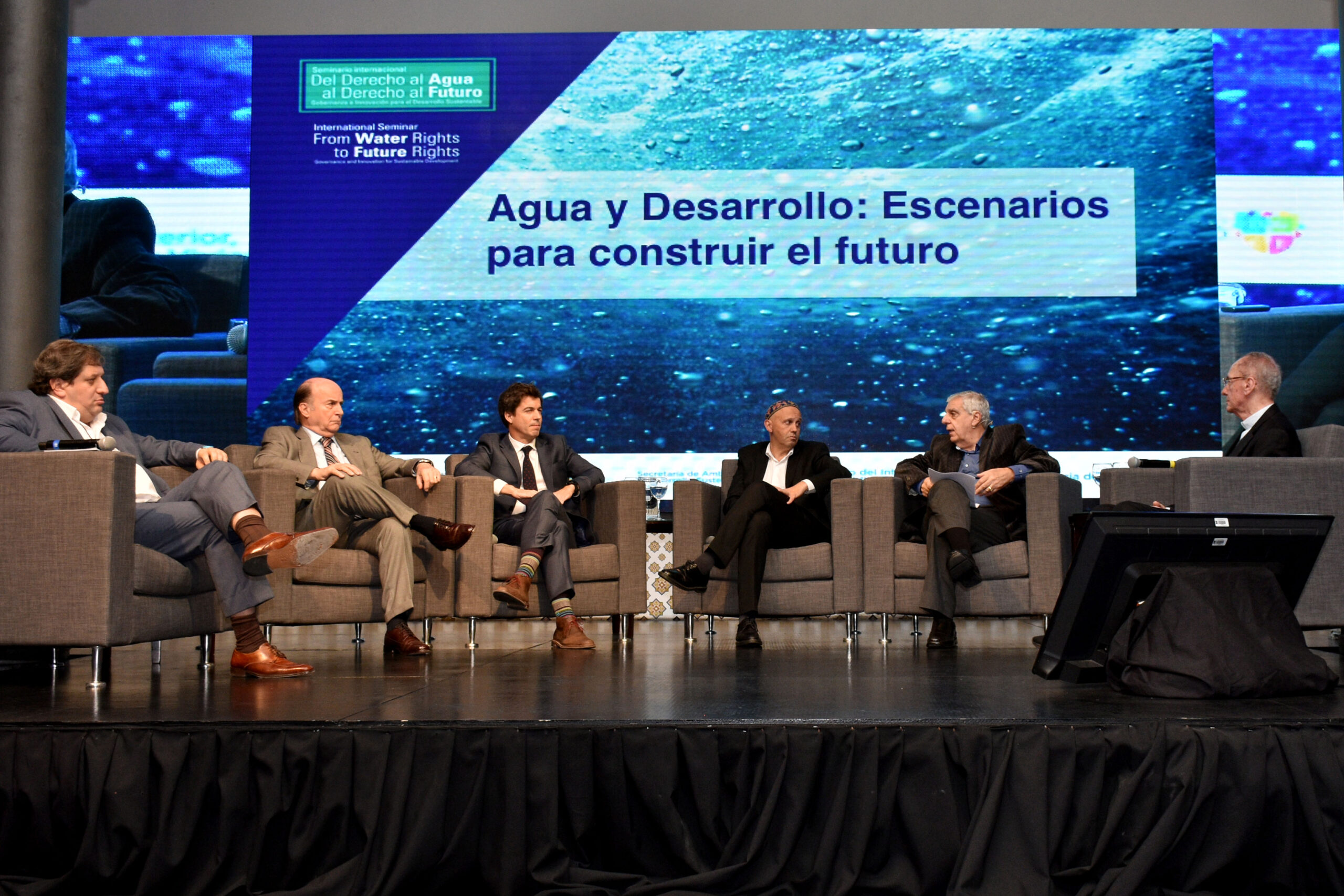 AySA-Seminario-Int-Derecho-al-agua