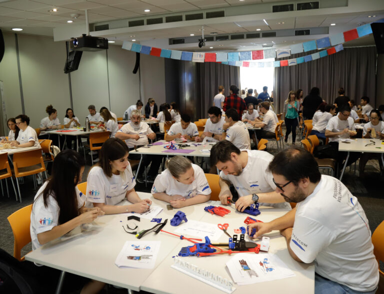 Telecom presentó su nuevo programa de voluntariado "Conectamundos"
