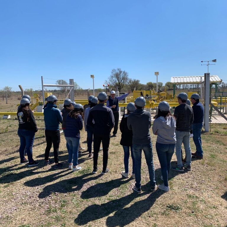 Camuzzi apuesta a la educación a través de su programa “Más Cerca de nuestro Futuro”