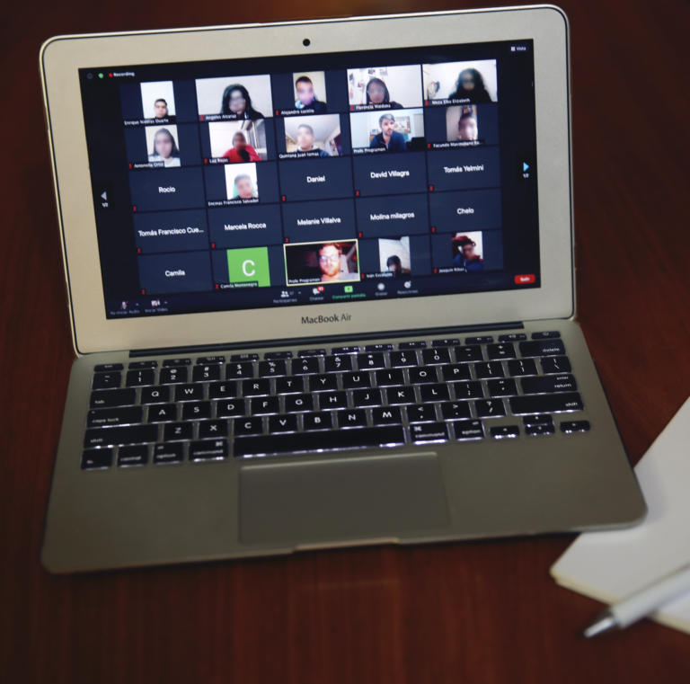 Llegó ProgramON Emprendidos, capacitación digital y gratuita para jóvenes