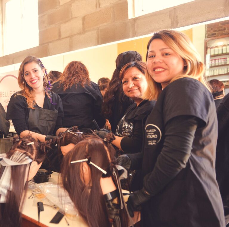 L’Oréal Argentina desarrolla “Belleza por un Futuro” un programa de capacitación en oficios de belleza