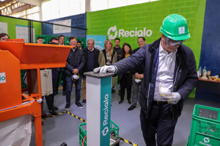 Reciqlo inauguró la primera planta de Economía Circular de envases de vidrio de Argentina y Latinoamérica