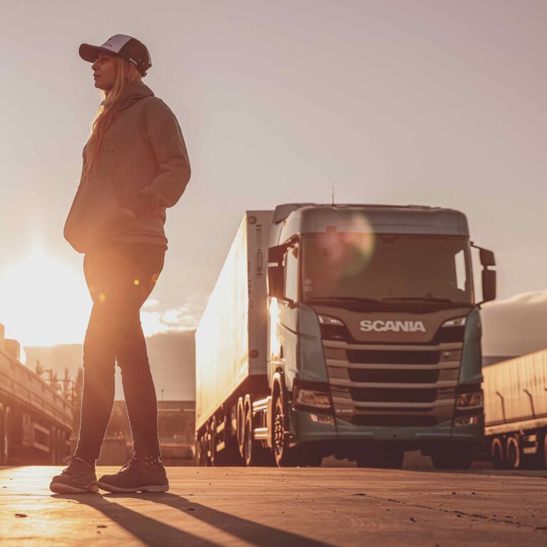 Scania abre la inscripción a la cuarta edición de "Conductoras"