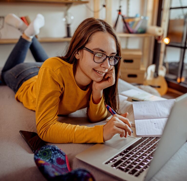 Telecom invita a niños, niñas y adolescentes a crear su propio entretenimiento virtual