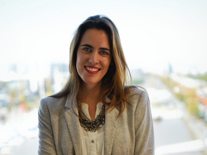 Constanza Ferrer, Gte. de Sustentabilidad de Telecom Argentina