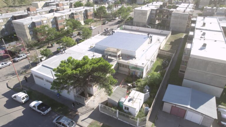 Reconstrucción de escuelas y clubes en Ingeniero White tras el temporal