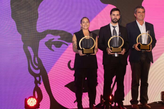 Los ganadores de premio EOY Categoria Social estuvieron en unirSe