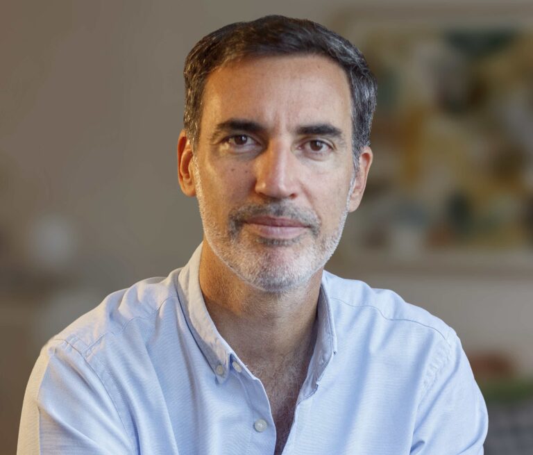 Javier García Moritan presenta «La Acción Colectiva»