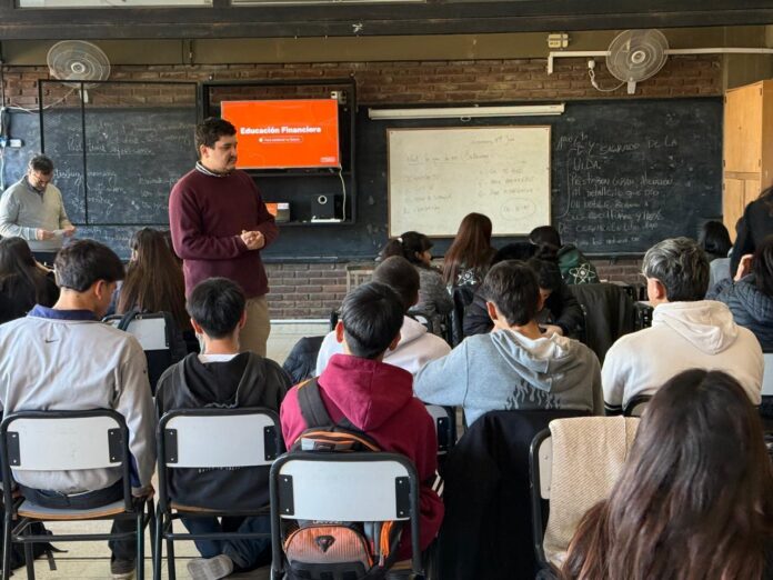 Inclusión financiera con mirada federal: jóvenes acceden a herramientas clave