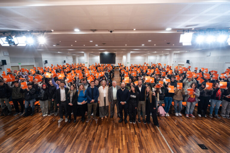 Becas +Futuro refuerza el acceso y la permanencia en la educación superior