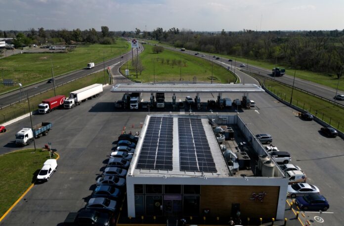 Energía solar para avanzar hacia operaciones más eficientes y responsables