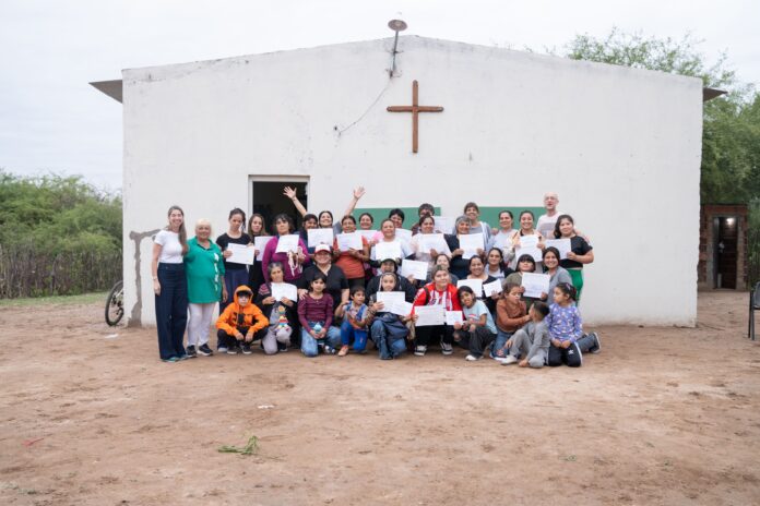 Trabajo en red para transformar residuos textiles en oportunidades de desarrollo comunitario