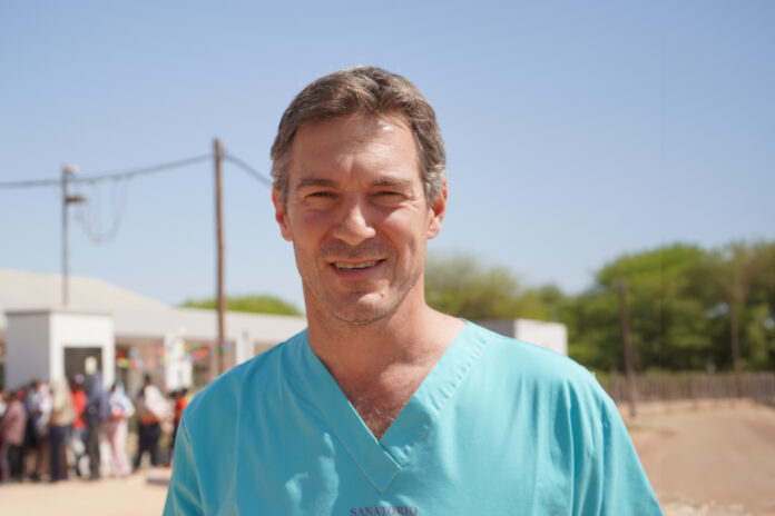 Jorge De All: «Nos debemos un fuerte debate sobre el acceso a la salud en Argentina»